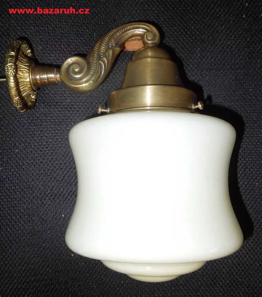 LAMPIČKA NA STĚNU 1 KS NÁSTĚNNÁ LAMPA ELEKTRICKÁ