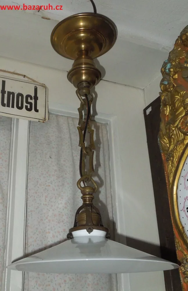 STARÝ LUSTR STÍNÍTKO 1 ks