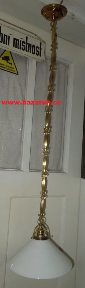 STARÝ LUSTR STÍNIDLO