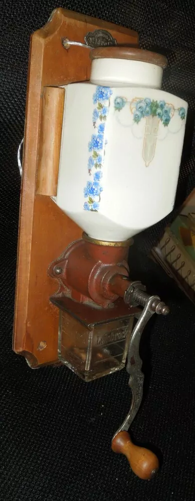 STAROŽITNOST MLÝNEK kafemlýnek, kávomlýnek secese