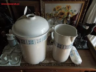 STAROŽITNÝ SMALTOVANÁ MYCÍ SOUPRAVA