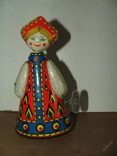 PLECHOVÁ HRAČKA NA KLÍČEK MATRJOŠKA