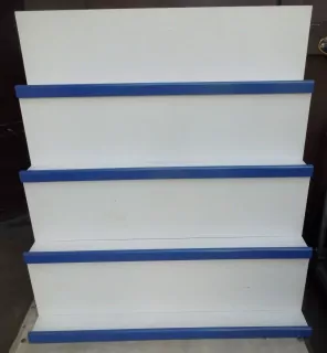 Prodejní regál, polička. 1 až 3 Ks