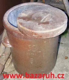 DOZA KERAMIKA UŘEDNÍČEK 1945