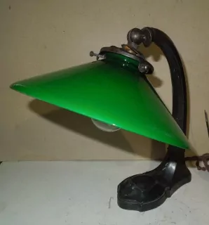 STAROŽITNÁ STOLNÍ LAMPA , LAMPIČKA