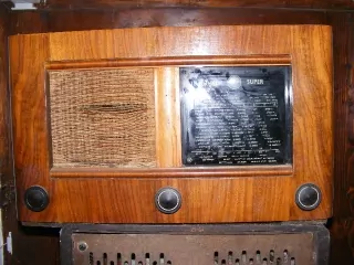 RÁDIO TELEFUNKEN SUPER