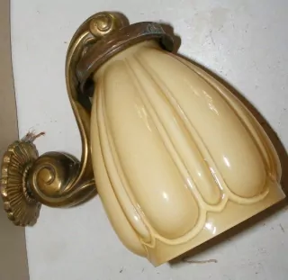 STAROŽITNÁ STOLNÍ LAMPA ,LAMPIČKA ELEKTRICKÁ