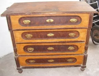 Výprodej skladu KOMODA, KOSTN