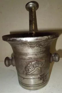 HMOŽDÍŘ VOJENSKÝ 