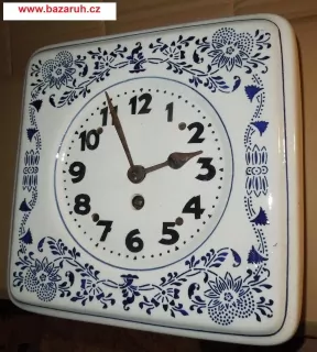 HODINY PORCELÁNOVÉ MOTIV CIBULÁK