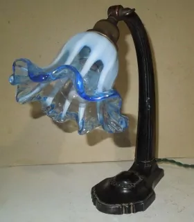 STAROŽITNÁ STOLNÍ LAMPA ELEKTRICKÁ 