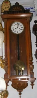 HODINY NÁSTĚNNÉ DVOUZÁVAŽOVÉ