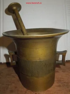 MOSAZNÝ HMOŽDÍŘ