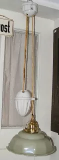 STAHOVACÍ LUSTR STÍNÍTKO STAHOVAČKA