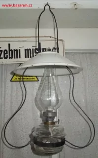 STAROŽITNÁ PETROLEJOVÁ LAMPA ZÁVĚSTNÁ