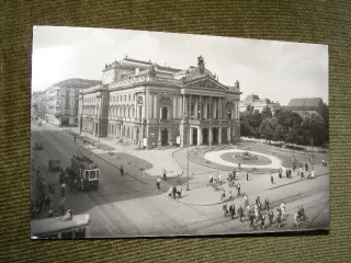 Brno-náměstí Malinovského,Janáčkova opera