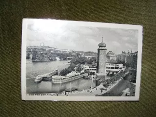 Praha-Hradčany a dům umělců Mánes
