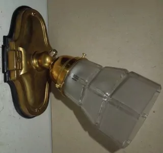  LAMPA NÁSTĚNNÁ LAMPIČKA 