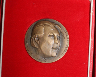 Medaile - Vítězslav Nezval 1900-1975 (Knobloch)