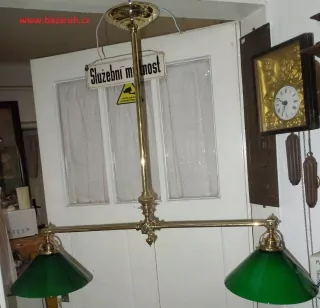 Lustr s 2 stínidla, širmy