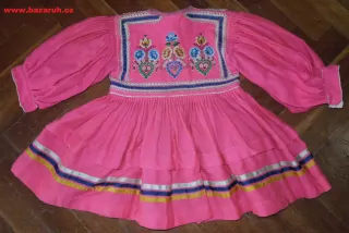 ŠATY KE KROJI DĚTSKÉ (VLČNOVSKÉ)