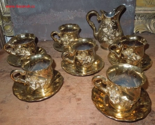 ČAJOVÁ PORCELÁNOVÁ SOUPRAVA ZLATÁ