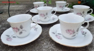 KÁVOVÁ PORCELÁNOVÁ SOUPRAVA "RŮŽE"