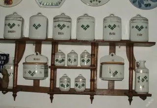 STAROŽITNOST STARÉ KOŘENKY DOZY MOTIV JETEL SADA KOŘENEK