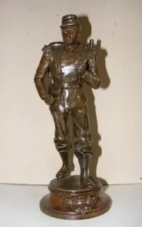SOCHA VOJÁKA LEGIONÁŘ PRVNÍ SVĚTOVÁ VÁLKA