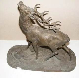 SOCHA JELEN BRONZ