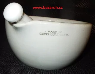 HMOŽDÍŘ PORCELÁNOVÝ