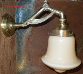 LAMPIČKA NA STĚNU LAMPA ELEKTRICKÁ 