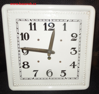 HODINY NÁSTĚNNÉ PORCELÁNOVÉ