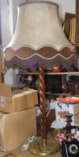 LAMPA STOJACÍ PODLAHOVÁ 