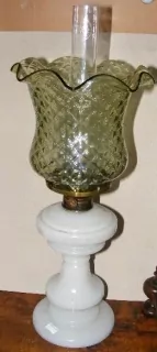 STAROŽITNÁ PETROLEJOVÁ LAMPA , PETROLEJKA