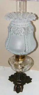 STAROŽITNÁ PETROLEJOVÁ LAMPA , PETROLEJKA