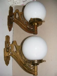 LAMPIČKA NA STĚNU 2 KS LAMPIČKY LAMPY ELEKTRICKÉ