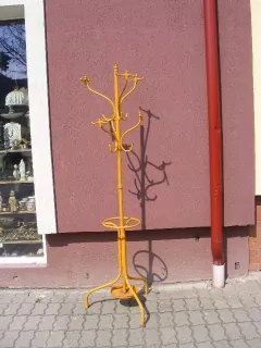 STAROŽITNÝ KOVOVÝ VĚŠÁK
