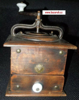 STAROŽITNOST MLÝNEK KAFEMLÝNEK KÁVOMLÝNEK bidermaier